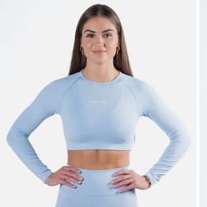 Alphalete Amplify Long Sleeve Crop Ice Blue